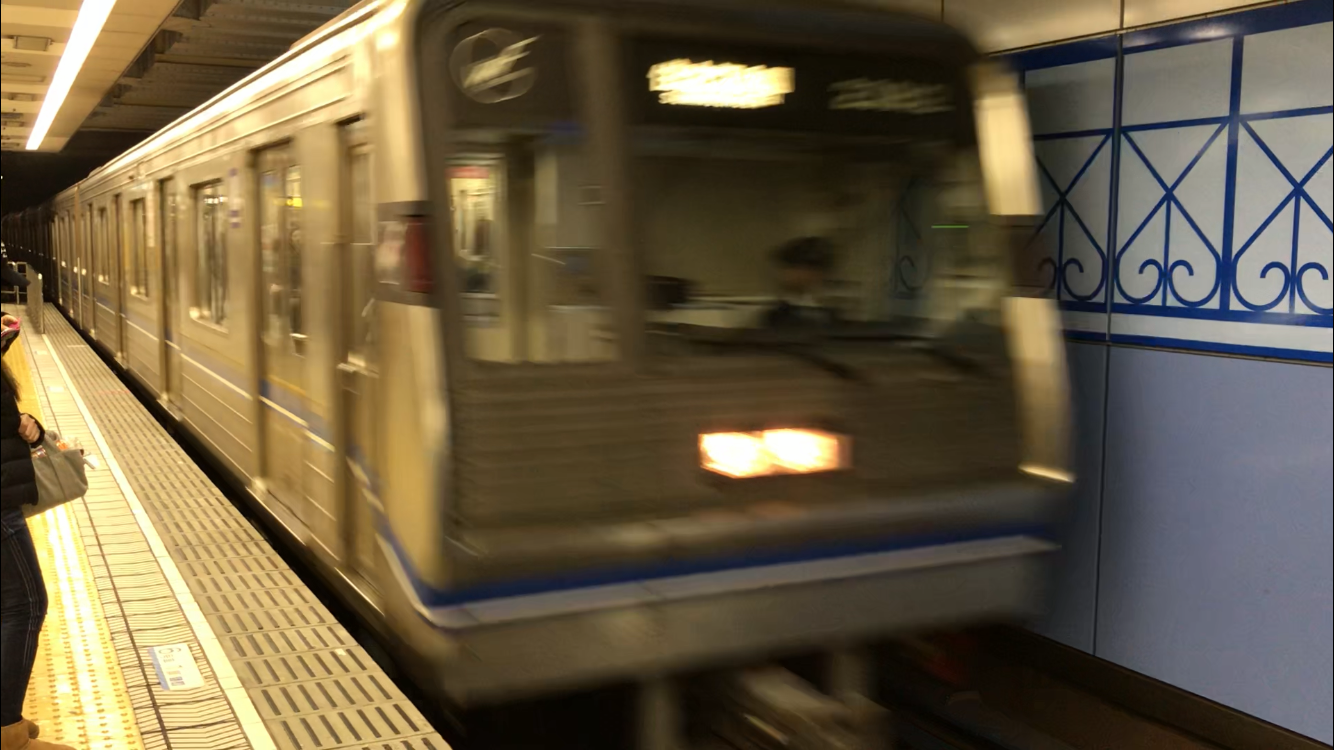 四つ橋線四ツ橋駅